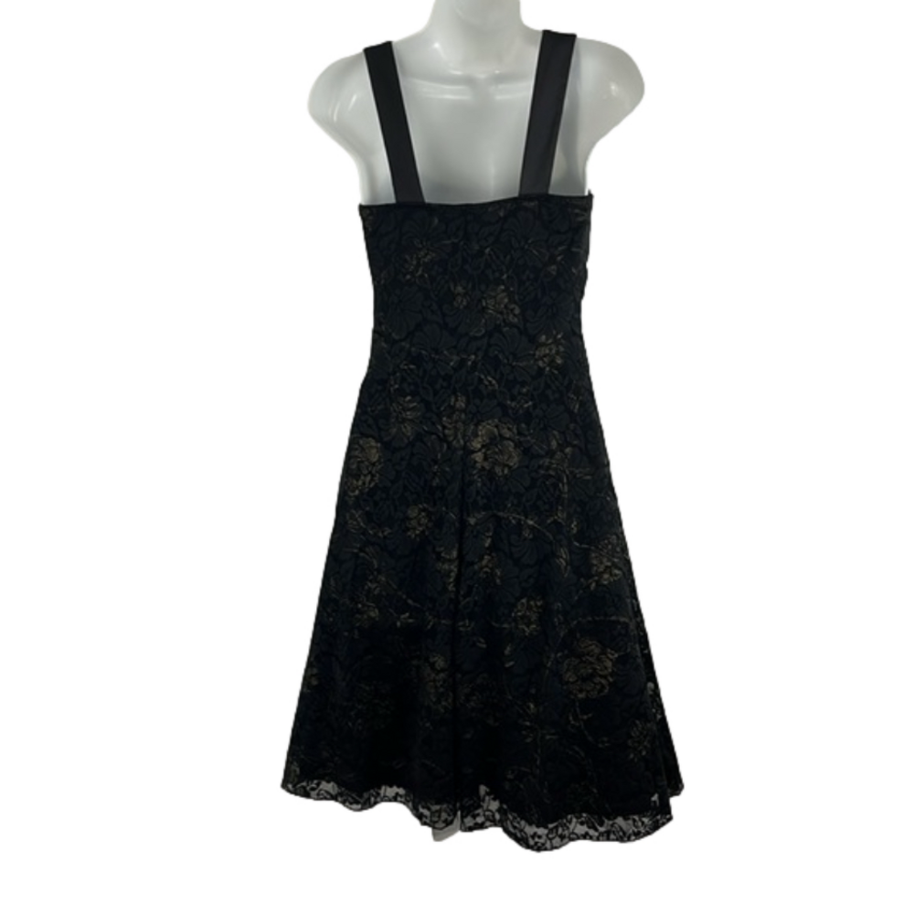 Le Chateau Black and Gold Lace Midi Dress - Picture 6 of 11
